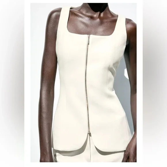 Spring /summer 🌺 NWT ZARA ZIPPER BUSTIER TOP  L
🚨 My prices are firm no discount - Picture 14 of 16